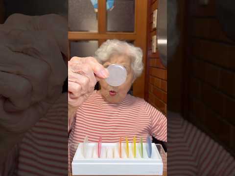 最強のオバー91歳に流行ったおやつあげてみたら… モッパン みずのいろ サムネイル